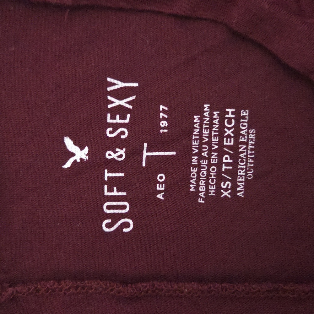 American Eagle Outfitters Soft & Sexy Tee Size Xs - Picture 3 of 3